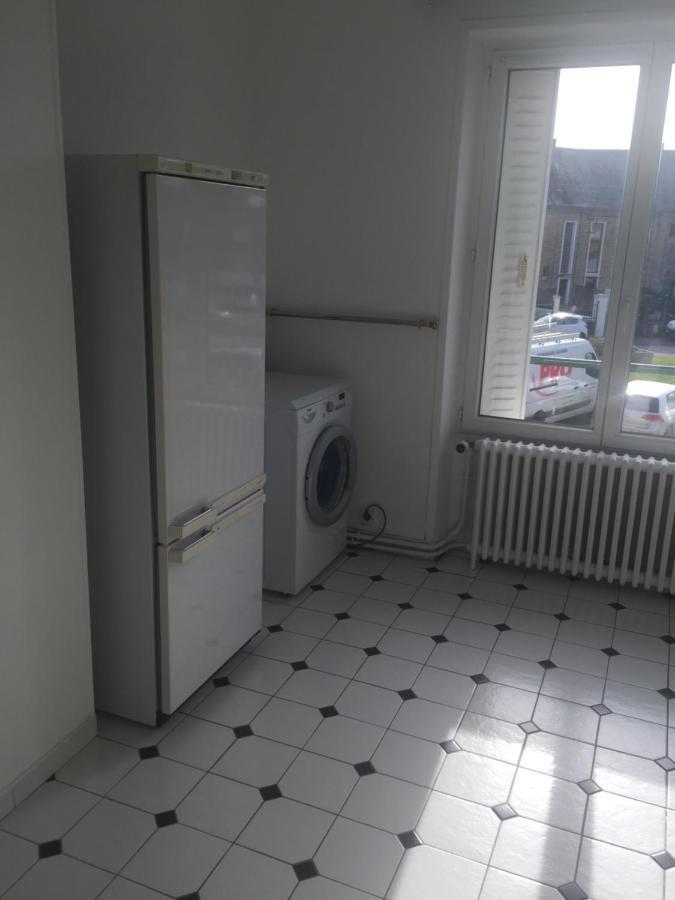 Appartement 1Er Etage Carignan Bagian luar foto
